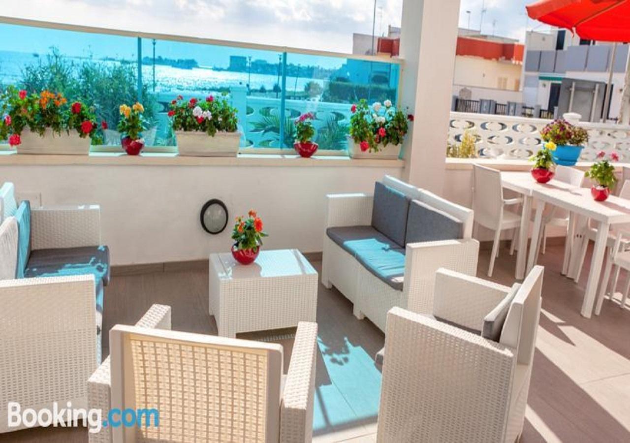 Estasi Sul Mare Bed and Breakfast Porto Cesareo Eksteriør billede